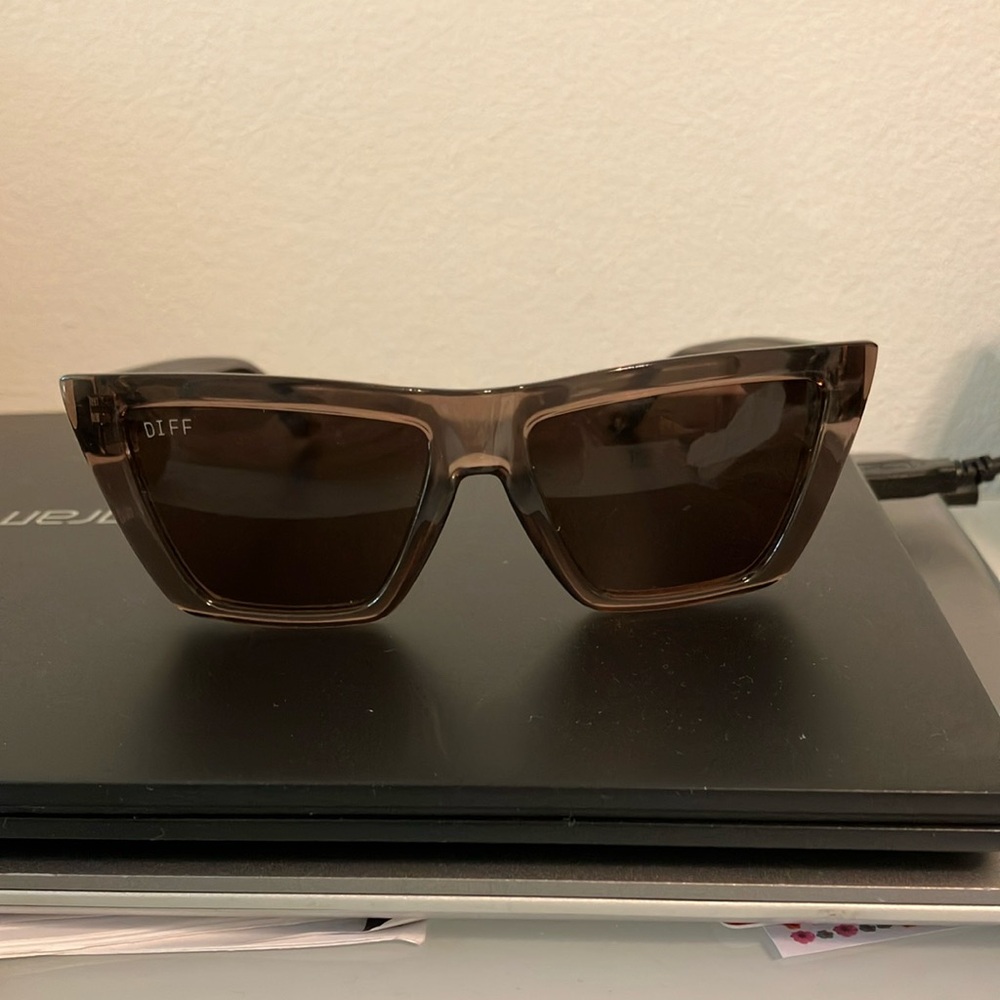 Women's Winona Milky Tan Brown Sunglasses Sunglasses